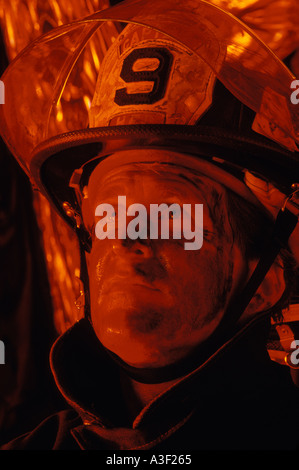 männlichen Feuerwehrmann Porträt Stockfoto