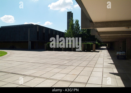 Blick auf St. Catherines College wichtigsten Quad, Wolfson Bibliothek und Glockenturm Oxford Stockfoto
