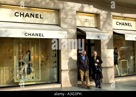 Coco Chanel Passeig de Gracia Chanel trendige Mode-Luxus Mode Barcelona Spanien Stockfoto