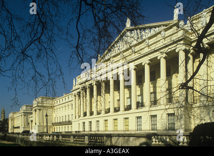 Cumberland Terrasse hervorragendes Beispiel des 19. Jahrhunderts Terrassen Nash mit Blick auf Regents Park Stockfoto