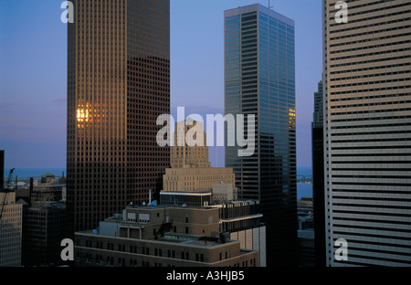 Skycraper am Abend Stadt Toronto Provinz Ontario Kanada Stockfoto