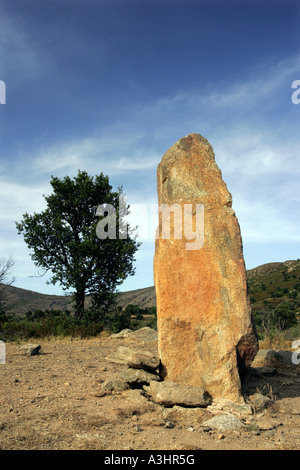 Tausend Jahre alte Hünengrab im Naturschutzgebiet des Cap de Creus an der Costa Brava, Spanien Stockfoto