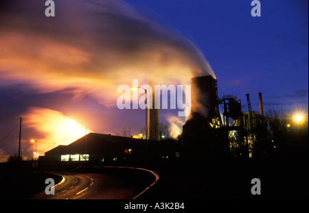 Luftverschmutzung Monkton Coke Works, Hebburn, Tyne & Wear, 1989. Die Kokerei wurde 1990 stillgelegt und 1992 abgerissen, UK 1980s HOMER SYKES Stockfoto