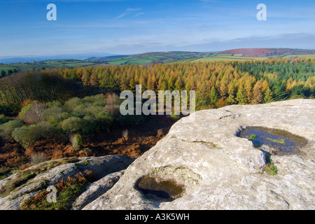 Blick vom Gipfel des Blackinstone Rock in der Nähe von Moretonhampstead auf Dartmoor South Devon Stockfoto