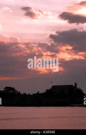 Sonnenaufgang am Silver Lake Rehoboth Beach-Delaware Stockfoto