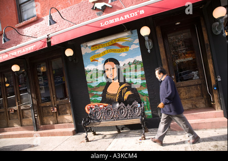 Ansicht von Lombardi s Pizzeria im Stadtteil NoLIta von New York City-NY-USA Januar 2006 Stockfoto