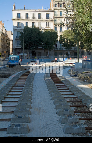 Die Straßenbahnlinie im Bau auf la Canebiere in Marseille France 2006 Stockfoto