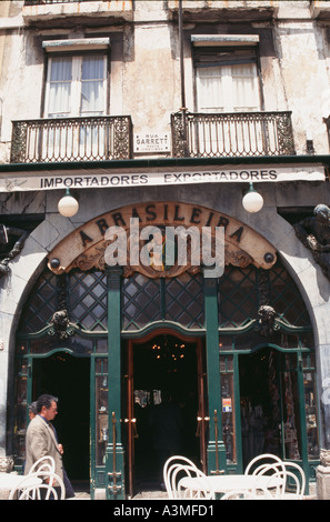 Ein Café Brasileira auf Rua Garrett in Lissabon Portugal Stockfoto