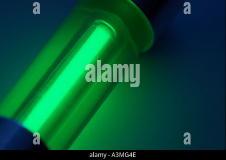 Glowstick Closeup Kernkraft Konzept Stockfoto