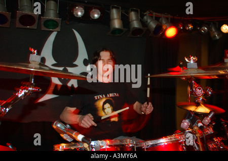 Schlagzeuger-Goth-Rock-Band Mythologie dsc 5312 Stockfoto