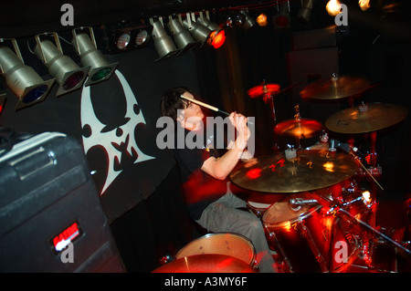 Schlagzeuger-Goth-Rock-Band Mythologie dsc 5321 Stockfoto