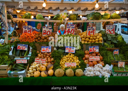 Portobello Road market in Notting Hill West London die Hauptstadt von England UK Stockfoto