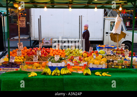 Portobello Road market in Notting Hill West London die Hauptstadt von England UK Stockfoto