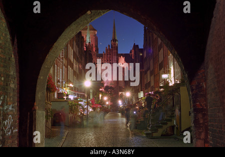 Die Mariacka Street in Danzig in der Nacht, Polen Stockfoto