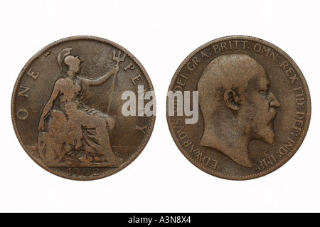 Ein penny Sterling vor 1902 dezimal britische Münze auf weißem Hintergrund Stockfoto