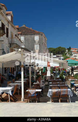 Bars und Restaurants in St Stephens Platz Hvar Stadt Insel Hvar Kroatien Stockfoto