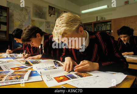 Gymnasium der 1990er Jahre Großbritannien. Die Tiffin School ist ein Gymnasium für Jungen in Kingston upon Thames. 1990 England HOMER SYKES Stockfoto