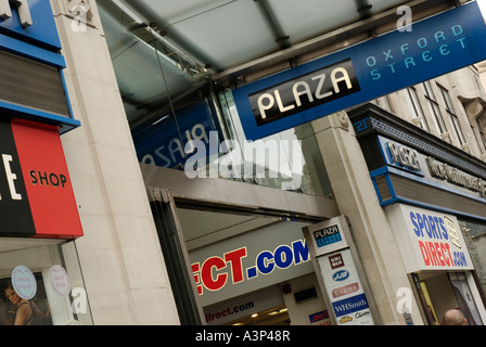 Außenseite des Plaza Shopping Centre Oxford Street London Stockfoto