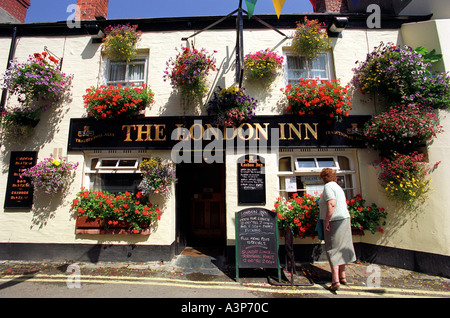 "Die London Inn Pub" in Padstow Cornwall Großbritannien UK Stockfoto