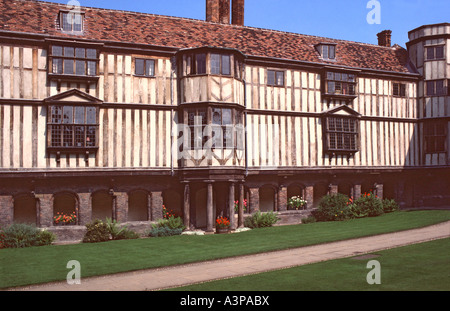 Galerie im Kreuzgang Gericht, Queens' College, Cambridge, Cambridgeshire, Großbritannien Stockfoto