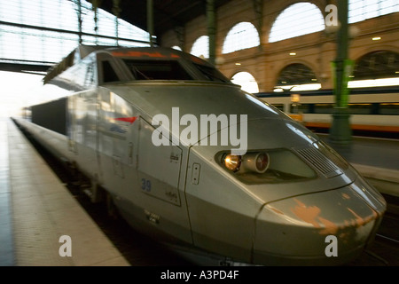 Ein high-Speed-Zug am Gare du Nord in Paris Frankreich Februar 2004 Stockfoto