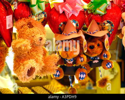 Souvenirs auf dem Oktoberfest in München Stockfoto