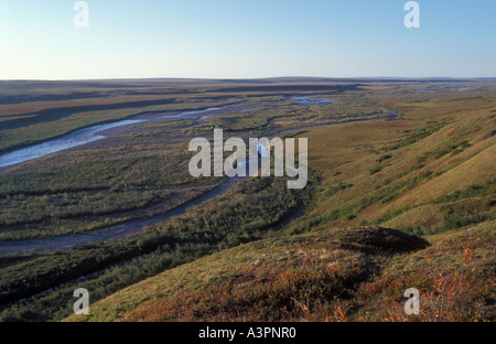 Killik-Fluss fließt durch arktische Tundra im Herbst National Petroleum zu bewahren Alaska Stockfoto