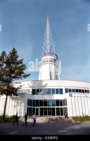 -Iglica-Turm auf das World Trade Center in Poznan, Polen Stockfoto