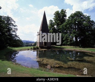 Die Pyramide über das exquisite jakobinischen Herrenhaus, das Stanway House in den Cotswolds ist hoch angesetzt Stockfoto