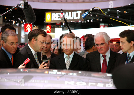 Paris Motor Show Frankreich stehen Renault Bertrand Delanoë Bürgermeister von Paris Stockfoto