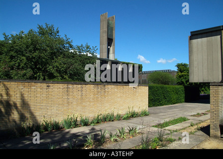 Blick auf St. Catherines College in Oxford Gelände und Glockenturm Stockfoto