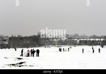 Der Dreaming Spires of Oxford im Winter aus South Park Stockfoto