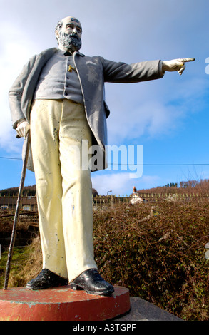 Statue des Kohle-Besitzers Archibald Hood Llwnypia Rhondda Valley South Wales UK GB Stockfoto