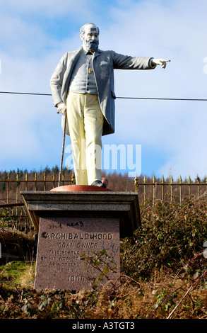 Statue des Kohle-Besitzers Archibald Hood Llwnypia Rhondda Valley South Wales UK GB Stockfoto