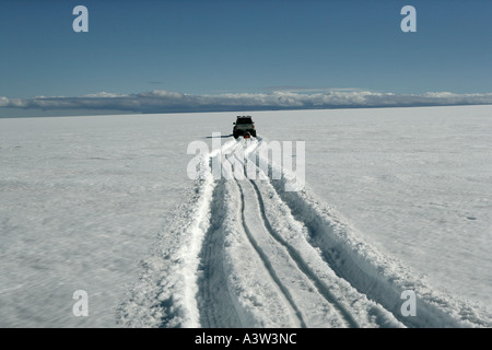 Fahren auf Langjökull-Gletscher, Island Stockfoto