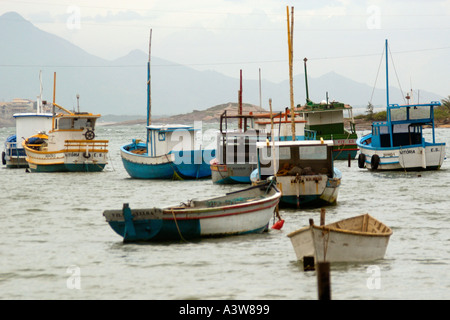 Alten Fischerboote im Hafen von Vila Velha Espirito Santo Brasilien Stockfoto