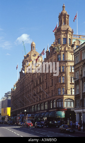 Das Kaufhaus Harrods in Knightsbridge West London Stockfoto