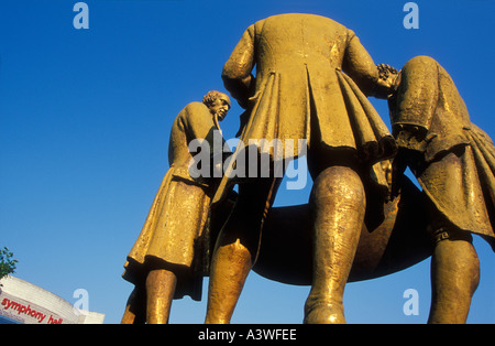 Statue von Boulton Watt und Murdock außerhalb der Standesamt breite Straße Birmingham West Midlands England UK GB EU Stockfoto