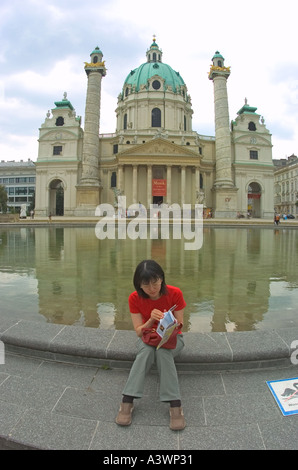 21 07 04 Wien Österreich Kathedrale Karlskirche Foto copyright Barry Cronin Chromepix com Stockfoto
