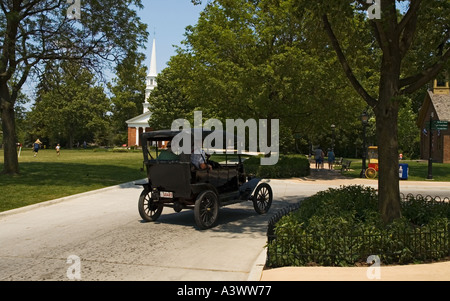 Michigan Dearborn The Henry Ford Greenfield Village Modell T von Ford verwendet für Besucher Fahrgeschäfte Stockfoto