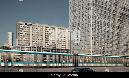 Ein weiterer Arbeitstag, La Défense, Paris. Stockfoto