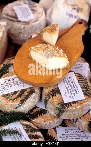 Käse-Stall im Zentralmarkt Ajaccio Korsika Frankreich Stockfoto