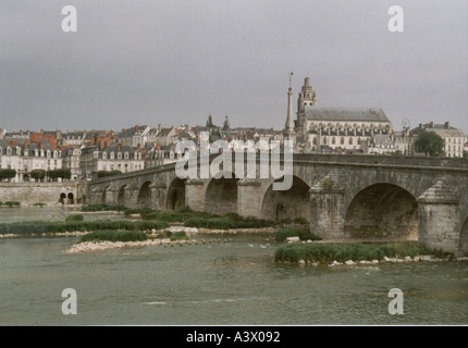 Blois von der Loire Touraine Frankreich Europa Stockfoto