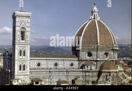 Geographie/Reisen, Italien, Florenz, Kirchen, Dom Santa Maria del Fiore, 1294-1436 erbaut, Außenansicht, Glockenturm 1334-133 Stockfoto