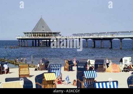 Geographie / Reisen, Deutschland, Mecklenburg-Vorpommern, Usedom, Heringsdorf, Strand, Strand, Strandkörbe, Touristen, Tourismus Stockfoto