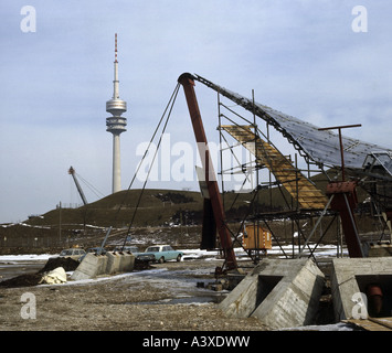 Geographie/Reise, Deutschland, Bayern, München, Gebäude, Olympiastadion und Fernsehturm, historisch, historisch, Europa, 20. Jahrhundert, Architektur, Baustelle, Arbeit, Olympische Spiele 1972, Stockfoto