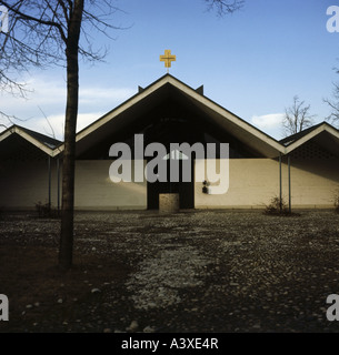 Geographie/Reise, Nazi-Deutschland, Bayern, Dachau-Denkmal ehemaliges Konzentrationslager, Kloster Heiliger Blut Karmel, Außenansicht, erbaut von Josef Wiedemann, 1964, Stockfoto