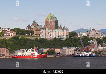Kanada Quebec Quebec City Fairmont Le Chateau Frontenac Hotel Aussicht von Levis über den St. Lawrence River Stockfoto