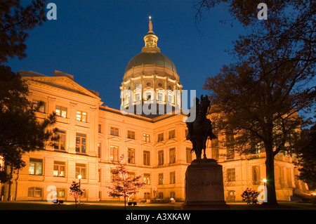 Georgia State Capitol mit Statue von General John Brown Gordon, Atlanta Georgia Stockfoto