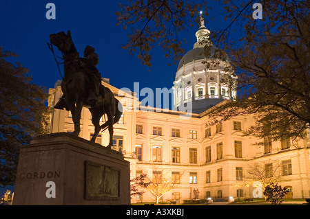 Georgia State Capitol mit Statue von General John Brown Gordon, Atlanta Georgia Stockfoto